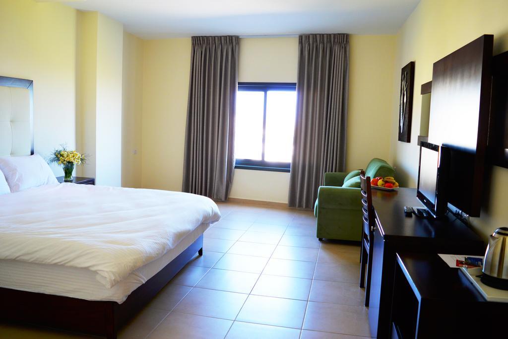 Taybeh Golden Hotel 라말라 외부 사진