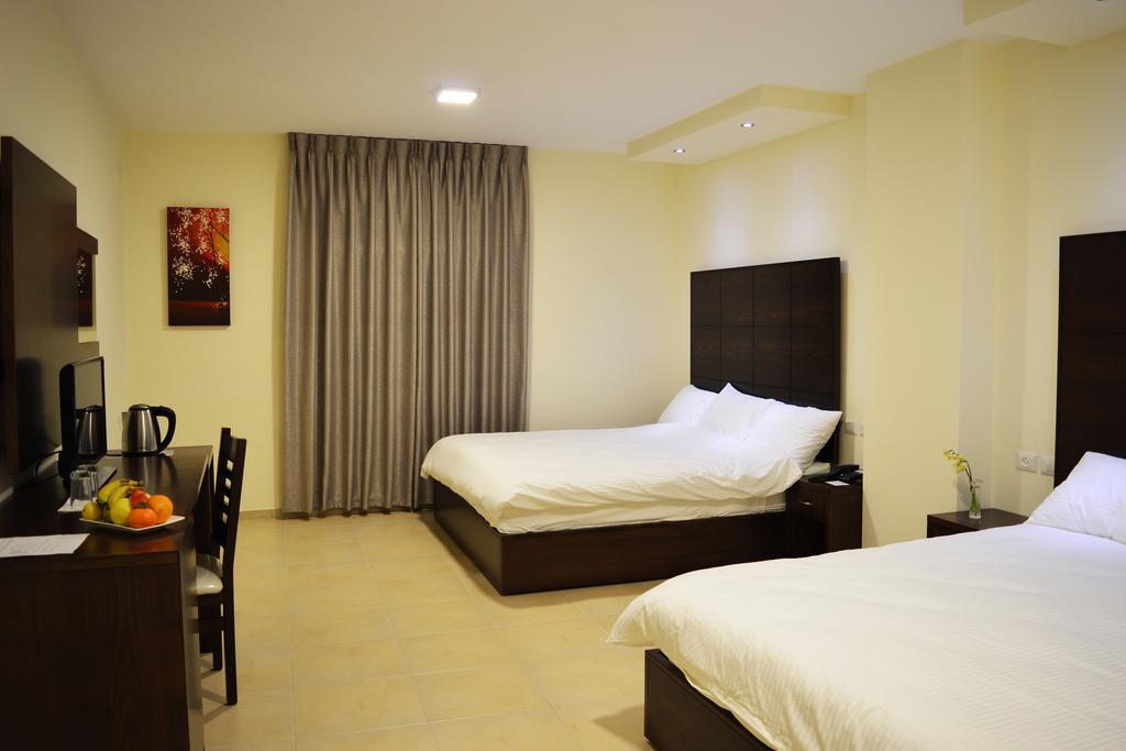 Taybeh Golden Hotel 라말라 외부 사진